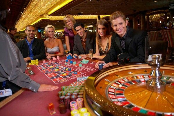 Lucky Queen Casino پاکستان ریئل منی گیمز