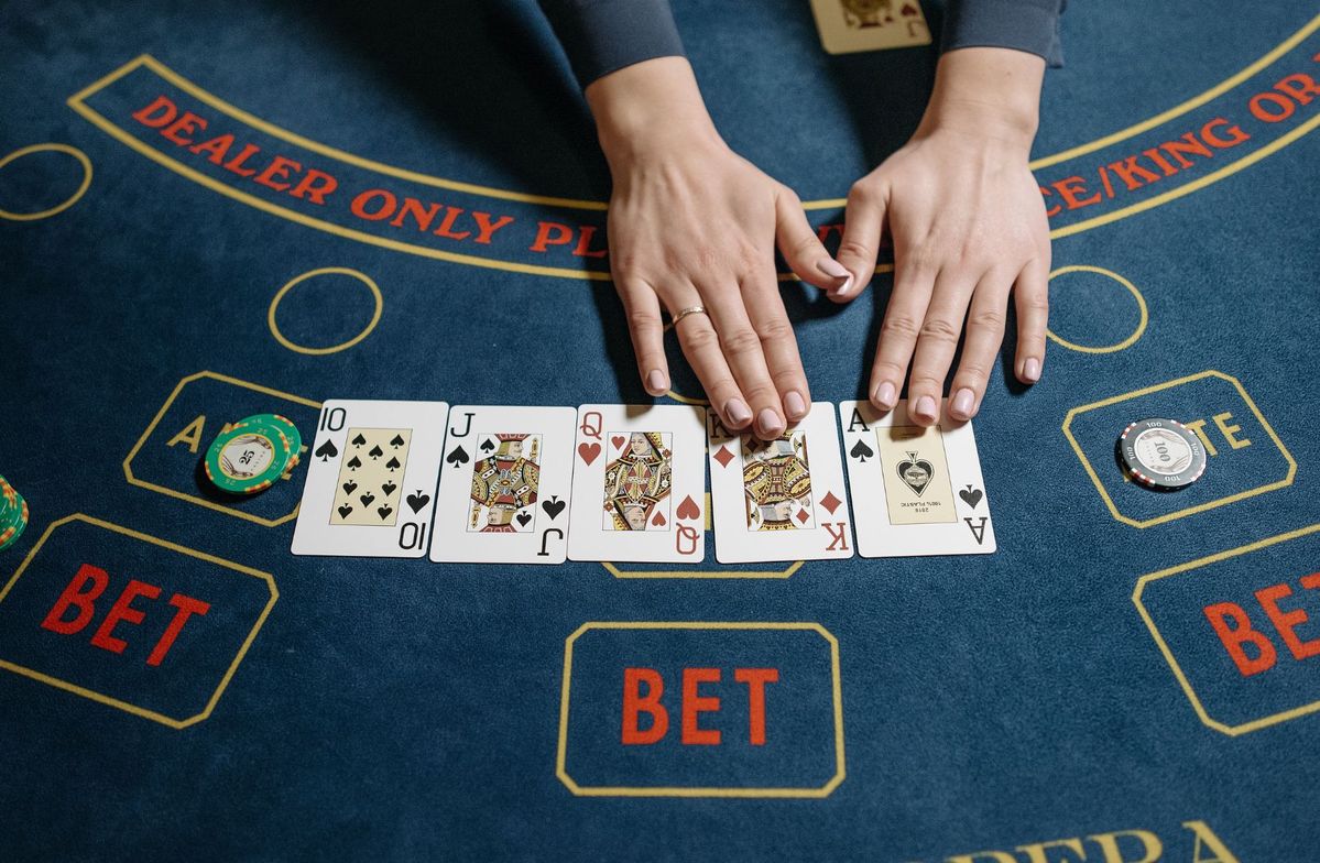 Lucky Queen Casino پاکستان ریئل منی گیمز